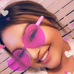 Meet your Posher, Marisol